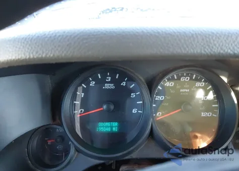 2010 Chevrolet Silverado 1500 Work Truck z USA, uszkodzony, nr VIN 1GCSKPE31AZ105321